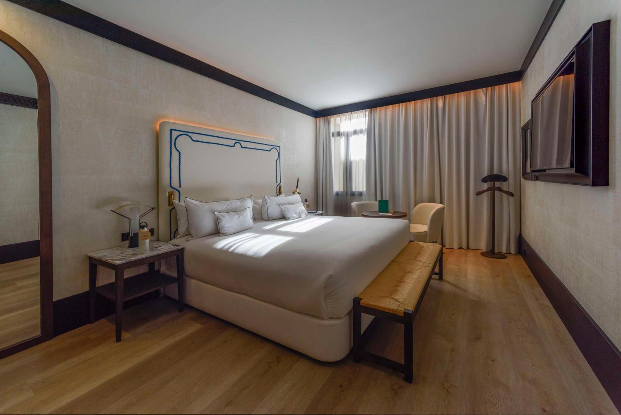 Hotel Montera Madrid, Curio Collection By Hilton Luaran gambar