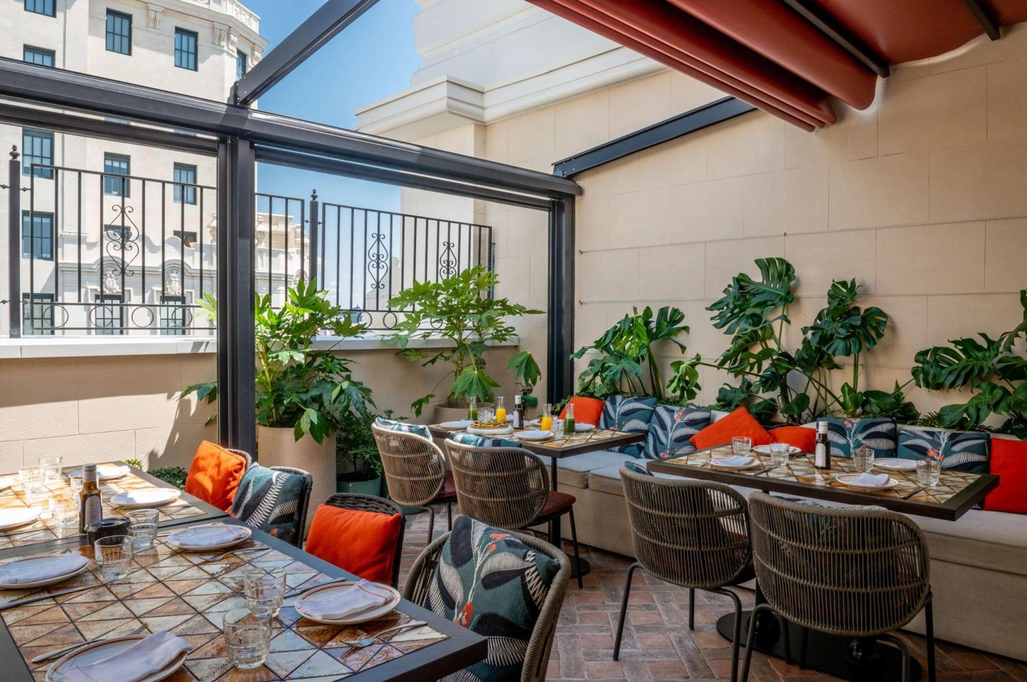 Hotel Montera Madrid, Curio Collection By Hilton Luaran gambar