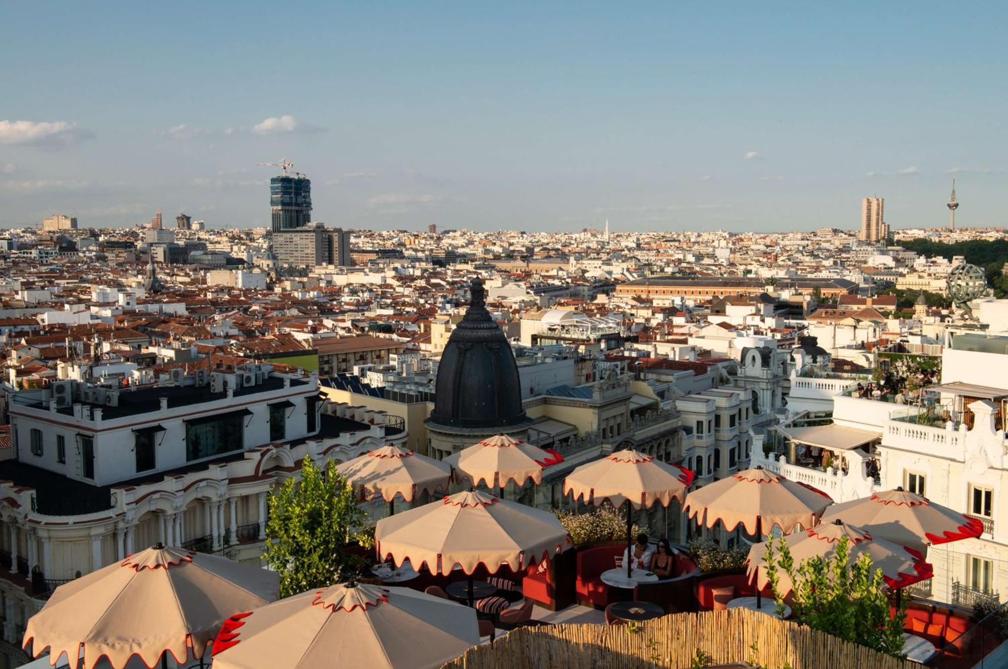 Hotel Montera Madrid, Curio Collection By Hilton Luaran gambar